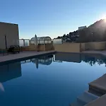 A Deux Pas De Monaco